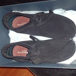 Cute pair of never wore shoes